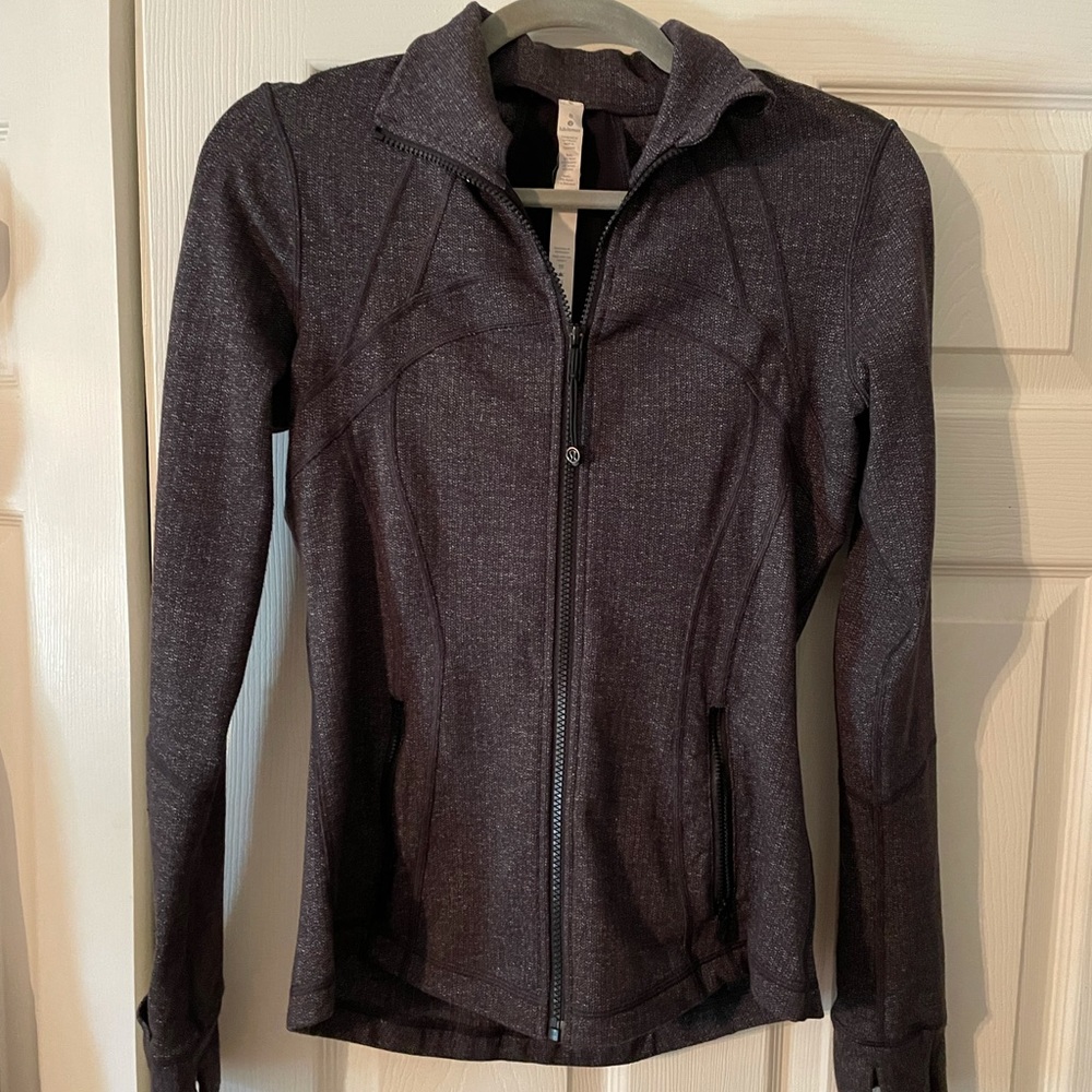 Lululemon define jacket in Heather’s black size 8 GUC
